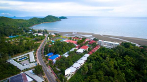 New Travel Beach Hotel & Resort